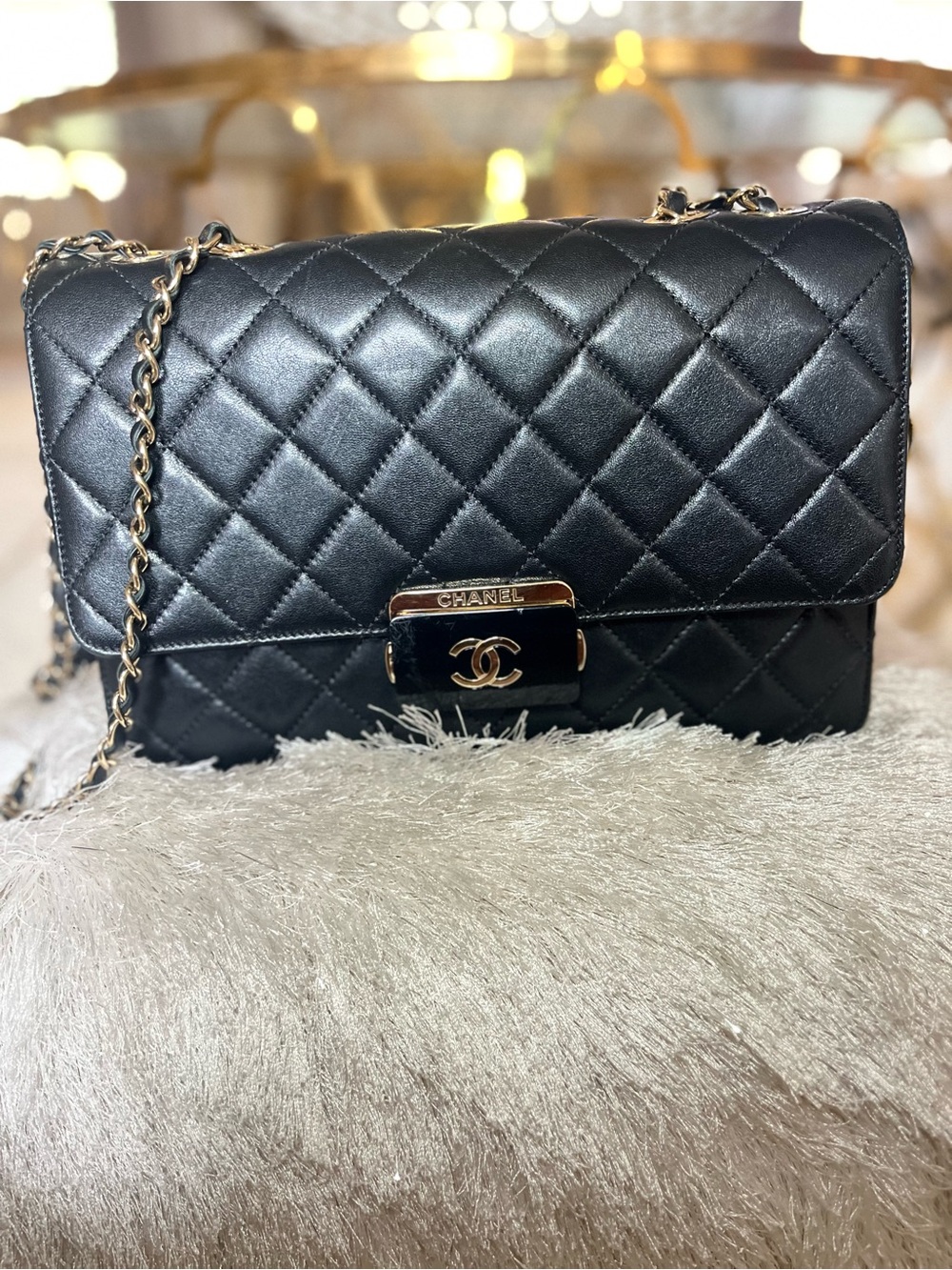 AUTHENTIC Chanel Quilted Handbag